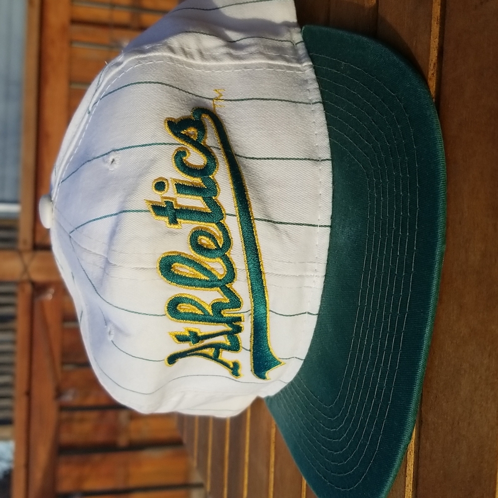 STARTER MLB Oakland Athletics Script Pin Stripe Snapback Hat Vintage Rare